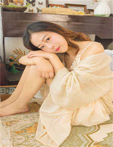 《女人18片毛片60分钟》